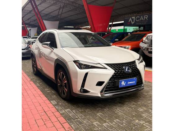 LEXUS UX 250h 2.0 VVT-I HYBRID LUXURY CVT LEXUS UX 250h 2.0 VVT-I HYBRID LUXURY CVT